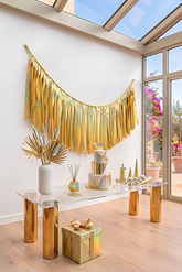 Elegant Gold Single-Layer Fringe Garland Banner