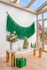 Elegant Kelly Green Single-Layer Fringe Garland Banner