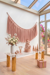 Elegant Rose Brown Single-Layer Fringe Garland Banner