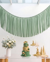 Elegant Dark Green Single-Layer Fringe Garland Banner