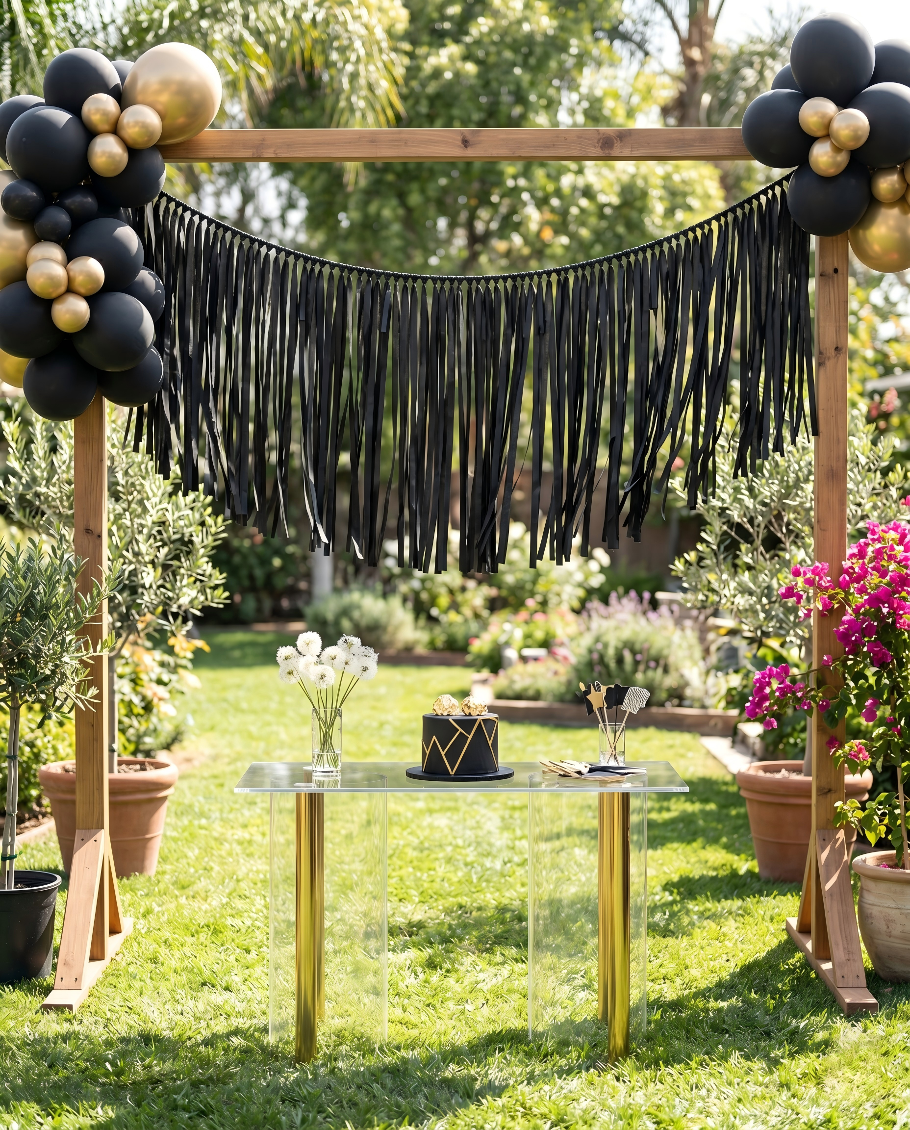 Elegant Black Single-Layer Fringe Garland Banner