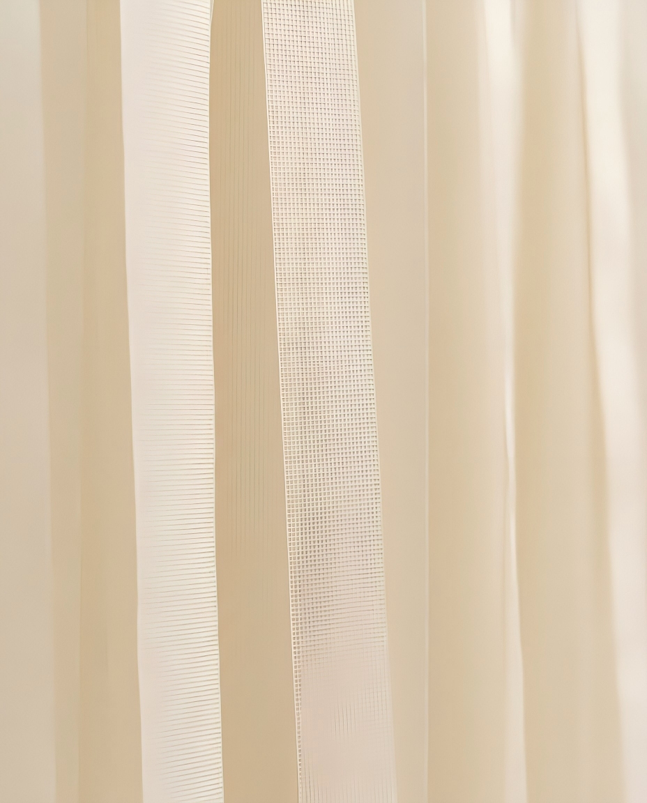 Elegant Cream Single-Layer Fringe Garland Banner