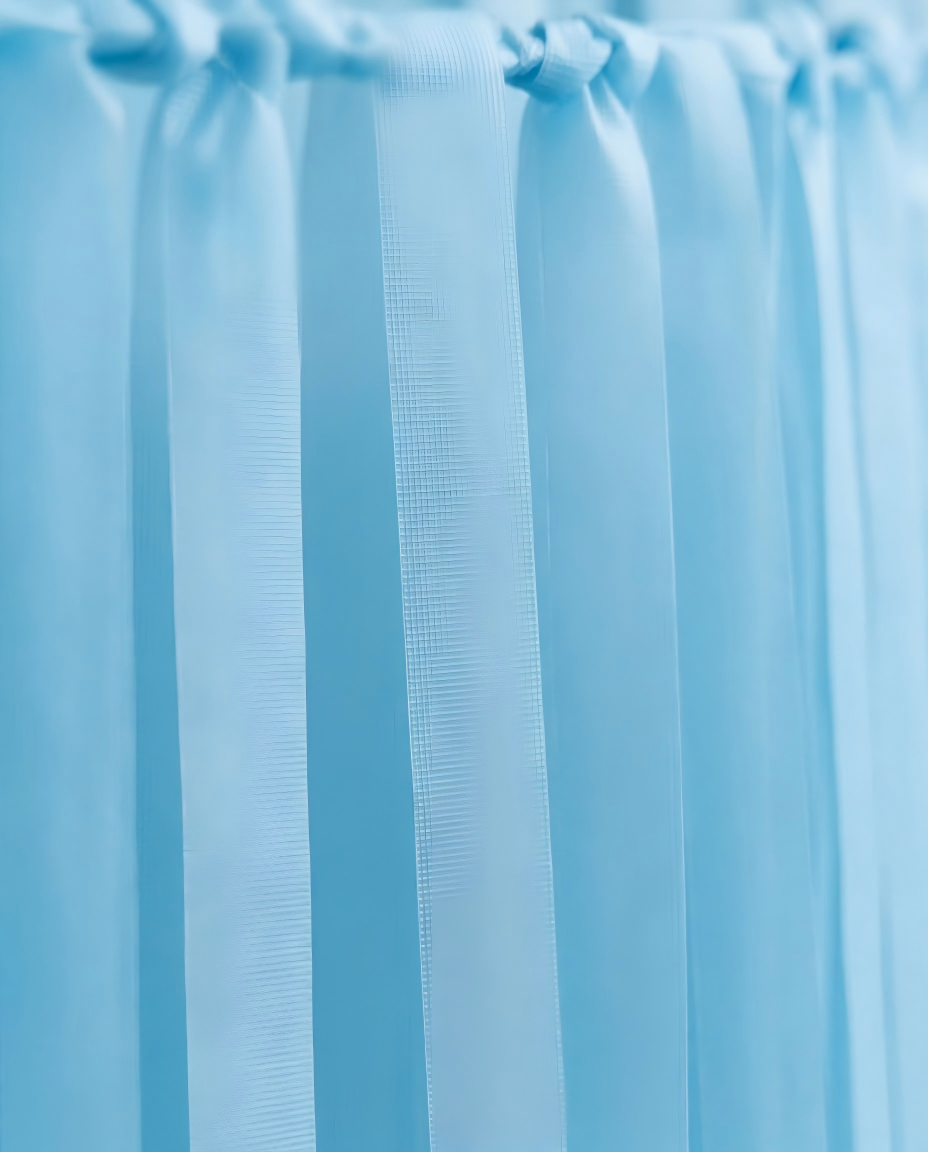 Elegant Icy Blue Single-Layer Fringe Garland Banner