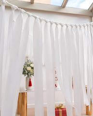 Elegant White Single-Layer Fringe Garland Banner