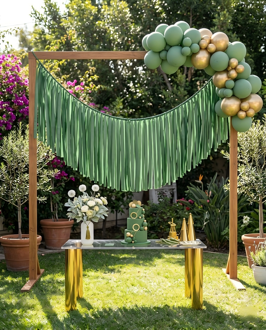 Elegant Dark Green Single-Layer Fringe Garland Banner
